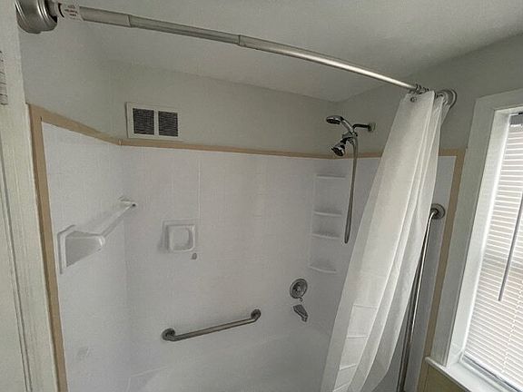 3rd image of 2935 Rumson Dr