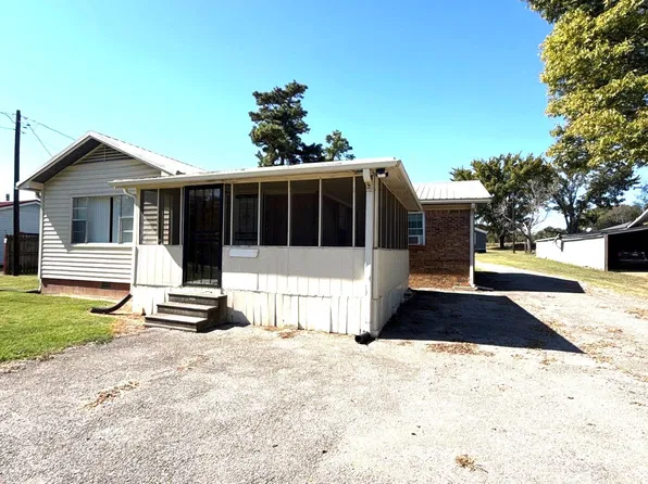 1059 Tabernacle Rd, Covington, TN 38019