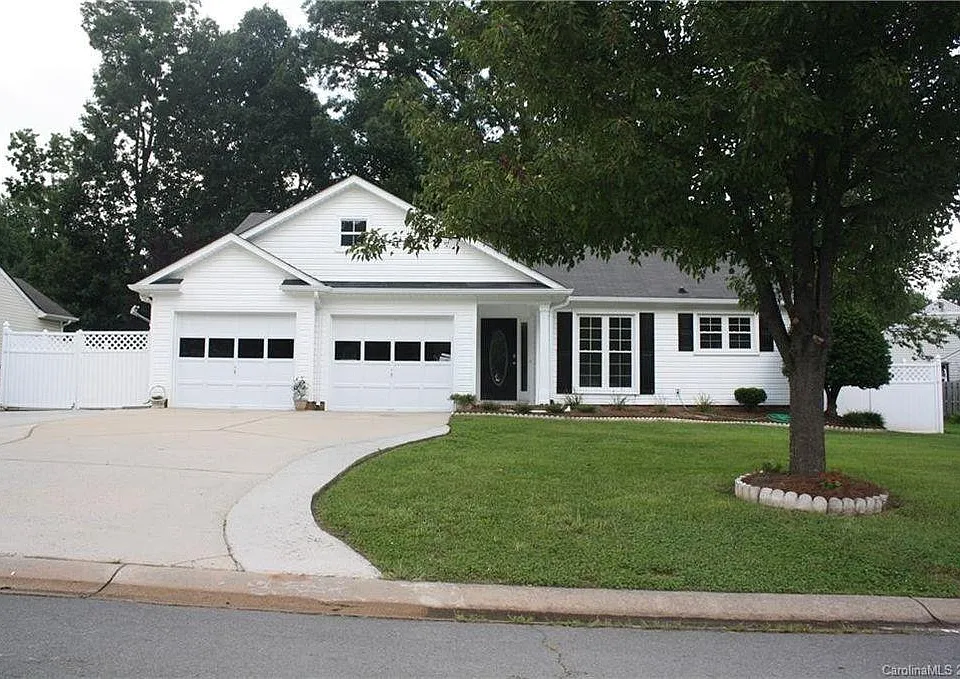 6500 Stoxmeade Dr