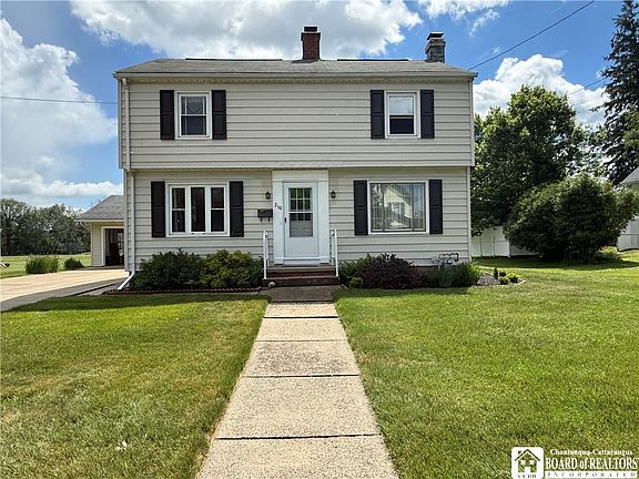 2nd image of 210 N 24th St
