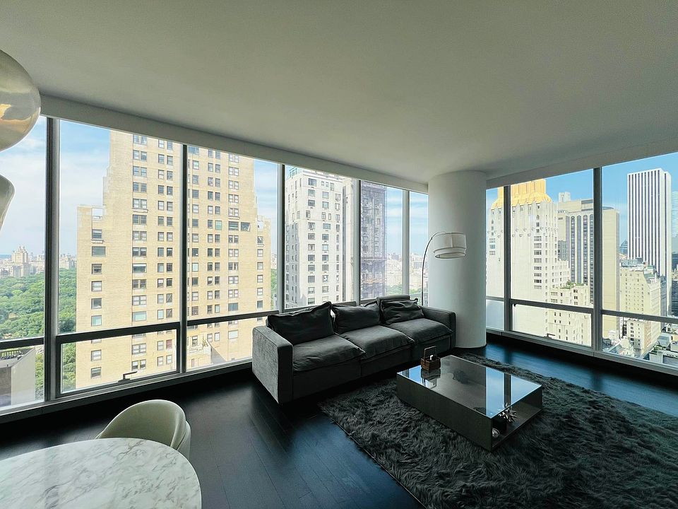 1st image of 157 W 57th St APT 32A