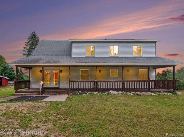 9498 Shively Rd SE, Fife Lake, MI 49633