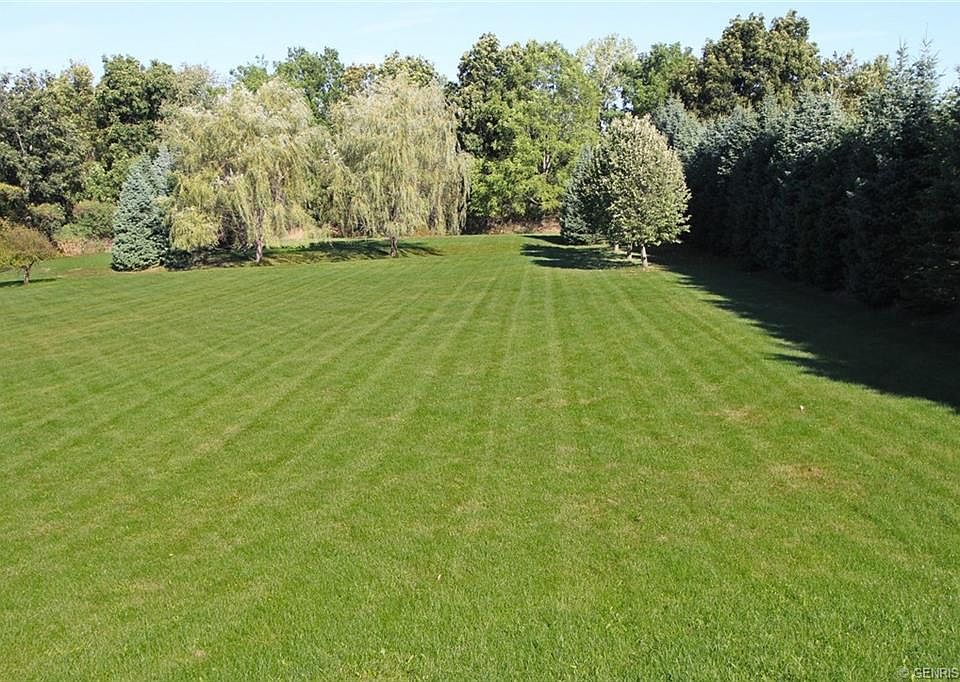2nd image of 74 Hidden Ridge Trl