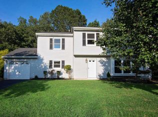 13 Eric Dr, Howell, NJ 07731