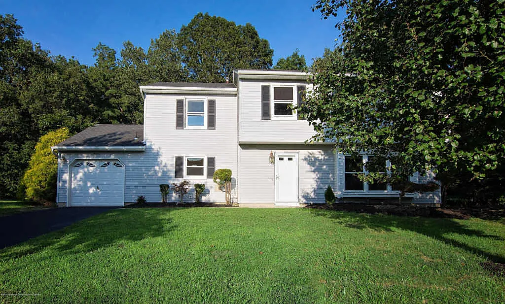 13 Eric Dr photo 1