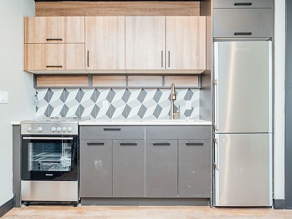 4th image of 2825 Snyder Ave #1D