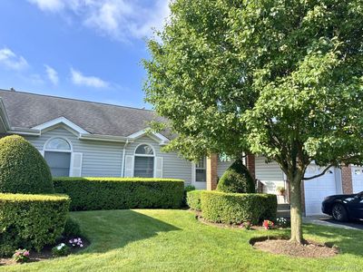 27 Primrose Lane, North Babylon, NY, 11703
