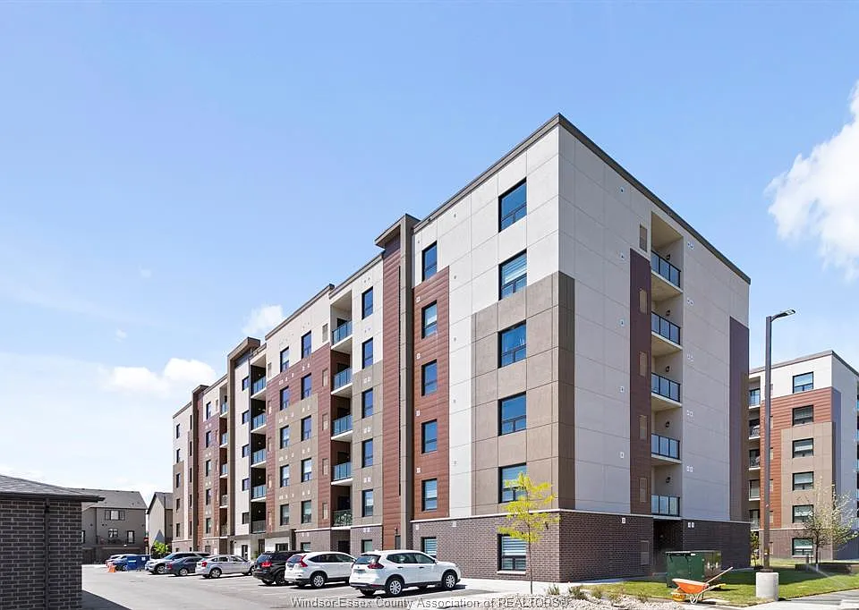 728 Brownstone Dr #303