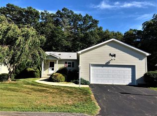 36 Indian Hill Rd, Uncasville, CT 06382