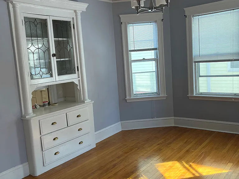 37 Irma Ave #1 — Photo 7