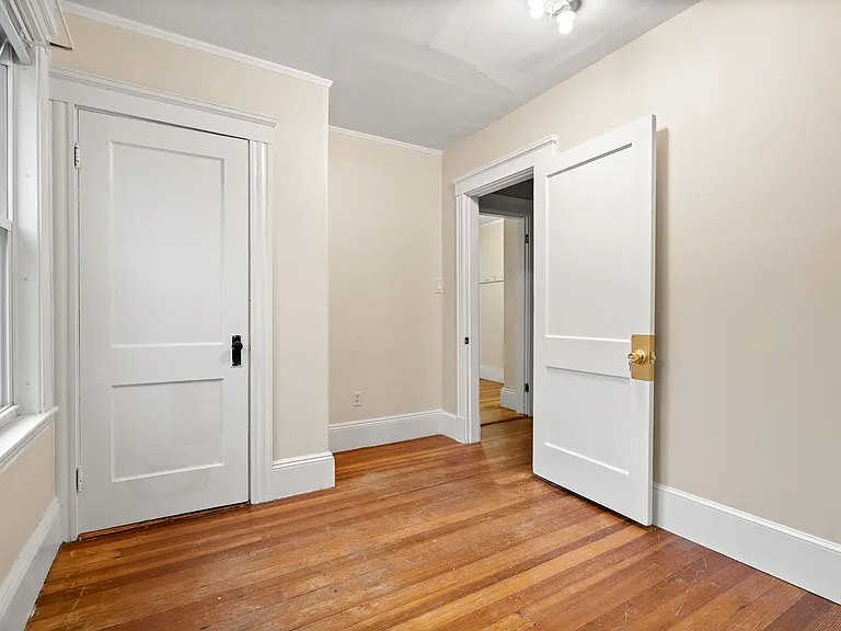 4 Chase St #2 — Photo 10