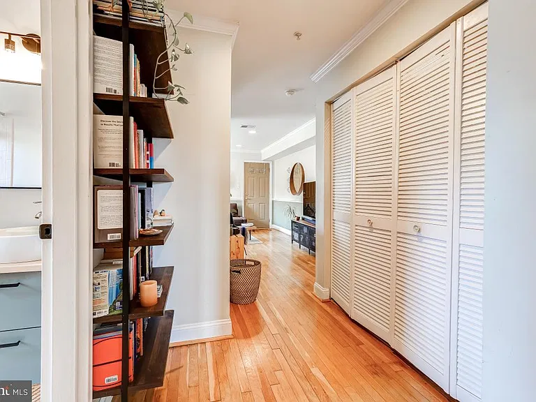 401 Evarts St NE #301 — Photo 21