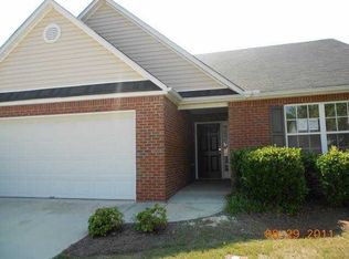 939 Village View Cir, Loganville, GA 30052