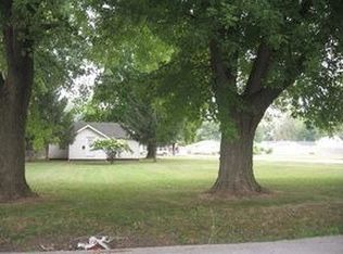 3103 S 13th St, Springfield, IL 62703