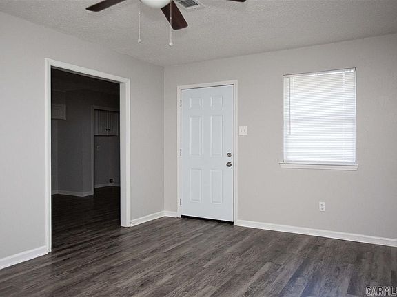 3rd image of 300 Bellewood Ln #A