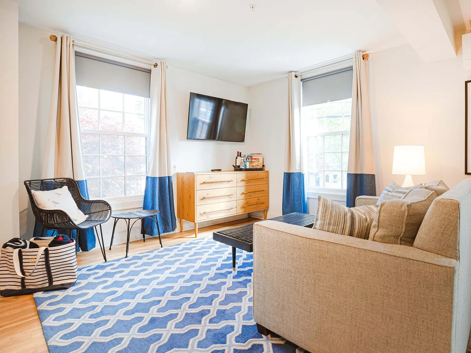 Studio, 500 sqft, $2,995 — Photo 3