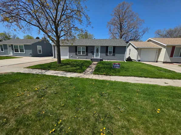 512 Blaine St, Norfolk, NE 68701