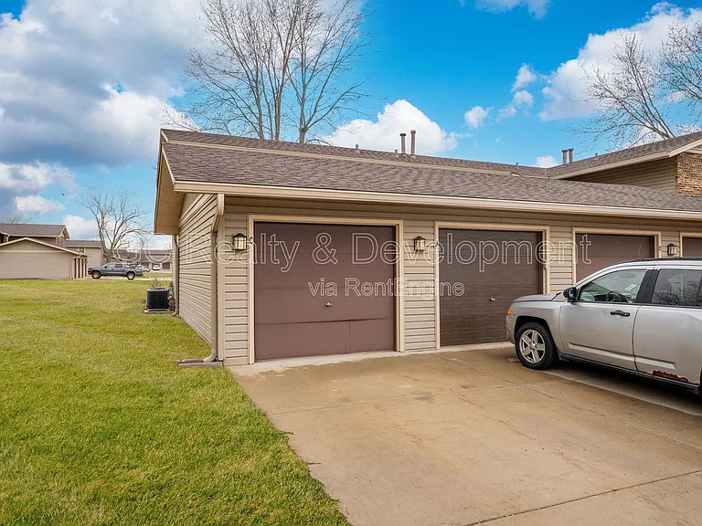 5850 Fresno Ct #C — Photo 21