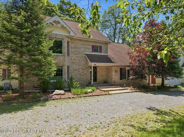 322 Scenic Dr, Blakeslee, PA 18610