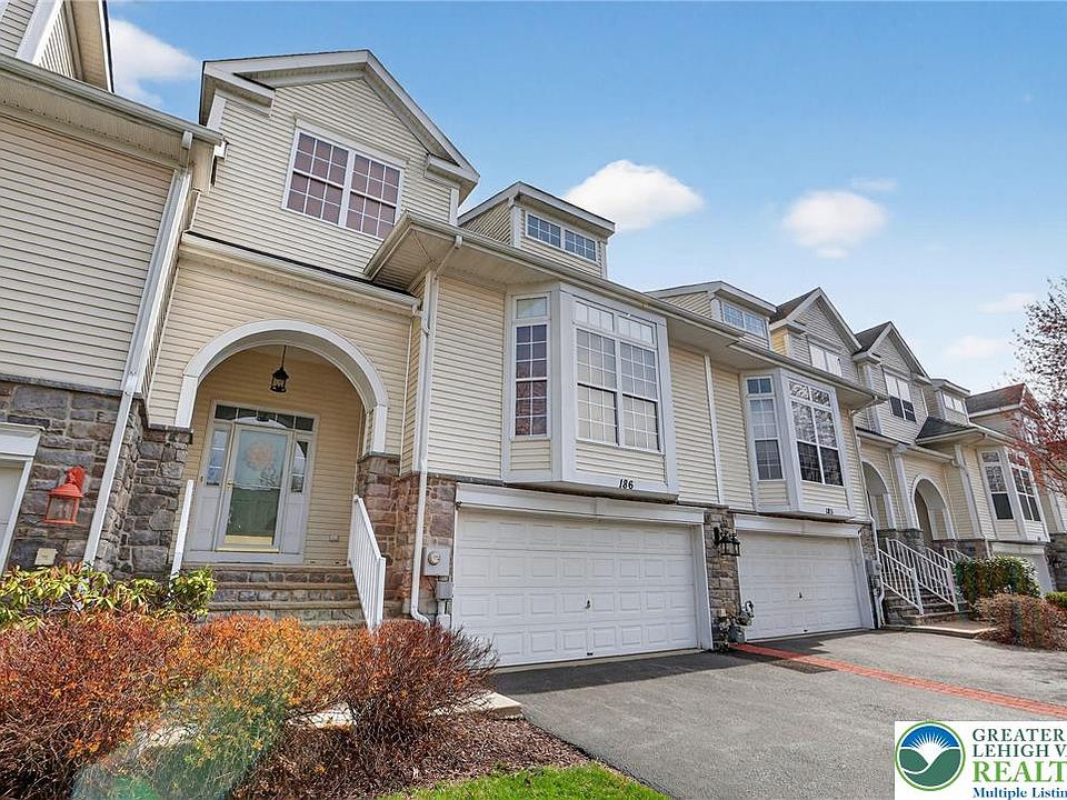 1st image of 186 Oakmont Ct