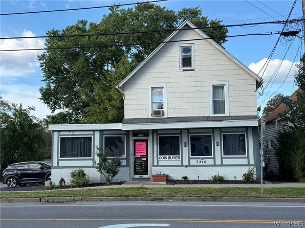 5314 Broadway St, Lancaster, NY 14086