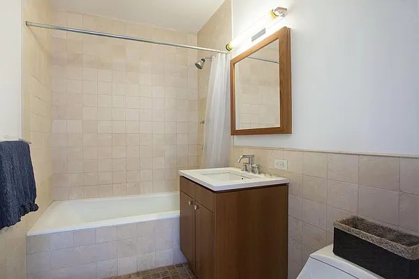 Sold by Bohemia Realty Group | media 7