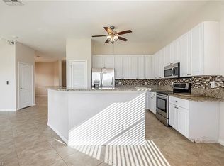 2733 Blue Cypress Lake Ct, Cape Coral, FL 33909