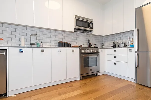 Rented by Corcoran | media 26