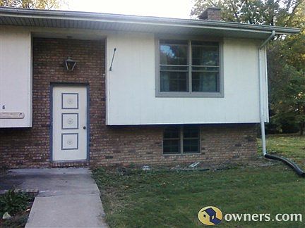 4 bedroom 2.5 bath split level westwood hills area