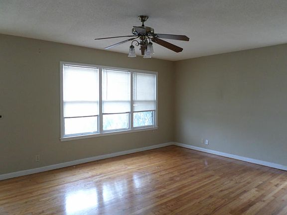 4th image of 506 McClendon St