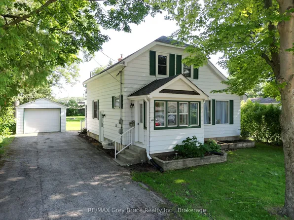 621 11th St W, Owen Sound, ON N4K 3T2