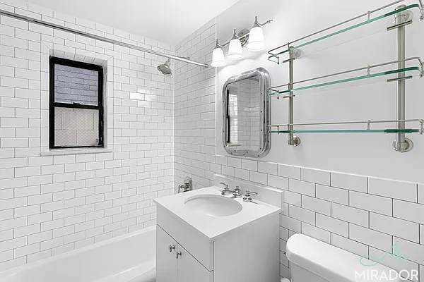 Rented by Mirador Real Estate | media 6