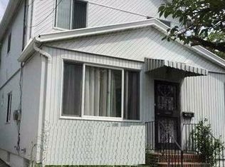 16437 77th Rd, Fresh Meadows, NY 11366