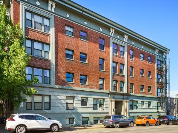 1631 NW Everett St APT 206, Portland, OR 97209