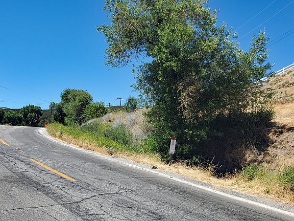 3rd image of Ranch Club Rd
