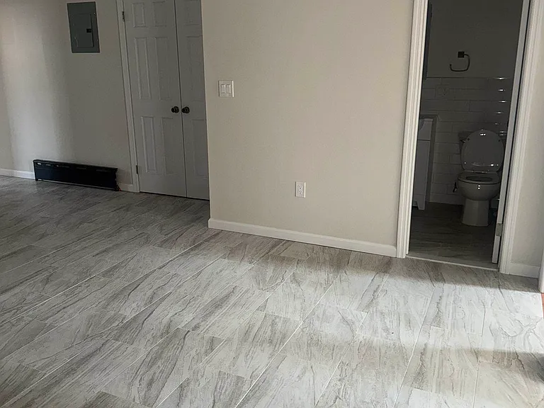 636 Crescent St #2 — Photo 12