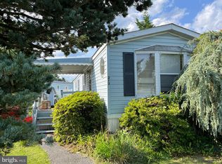 213 Knollwood Ln, Reading, PA 19606