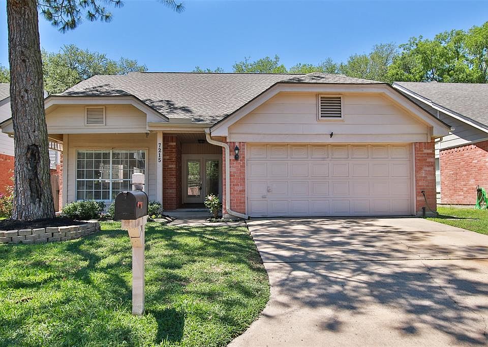 1st image of 7215 W Hearthstone Green Dr