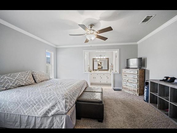 4th image of 3406 Elmwood Ave