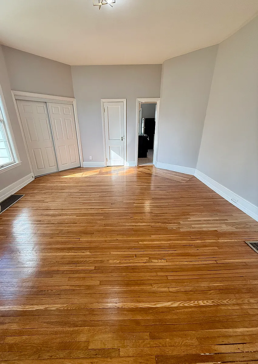 Building Photo - 4519 Ashland Ave #3