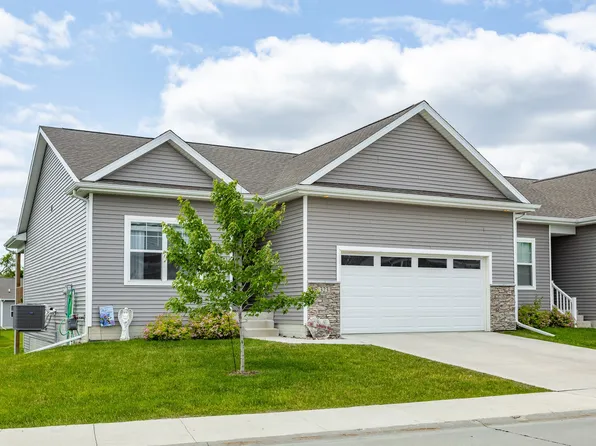 323 SE Willow Run Ln, Ankeny, IA 50021