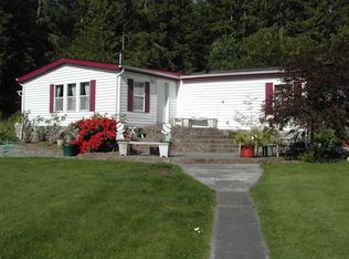 442 Tradewind Ln, Camano Island, WA 98282