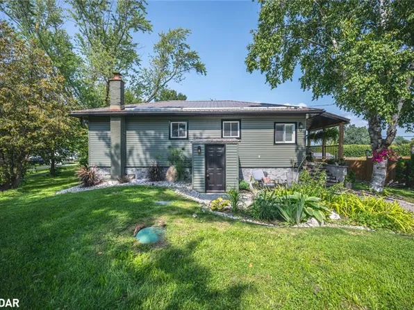 6394 Bluebird St, Ramara, ON L3V