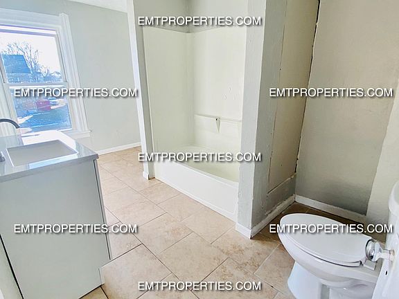 3rd image of 1975 E 29th St