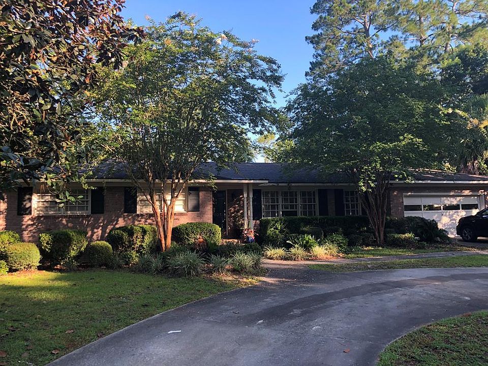 1st image of 1108 Lake Dr