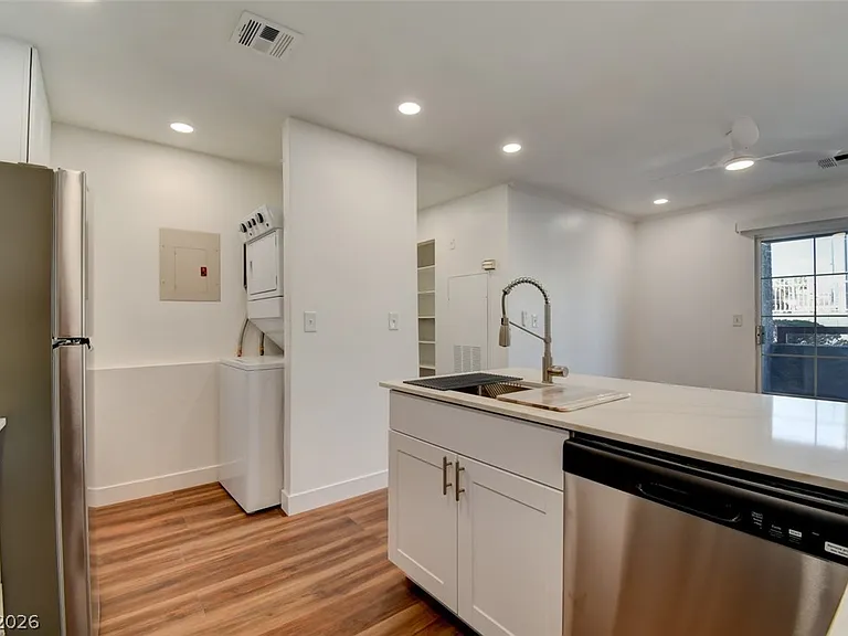 8600 W Charleston Blvd #1180 — Photo 7