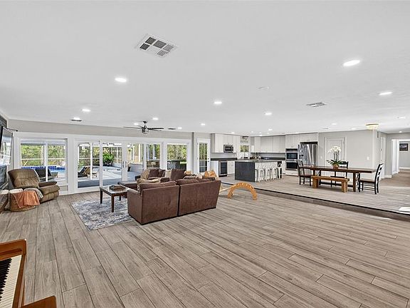 4th image of 182 Parsons Rd