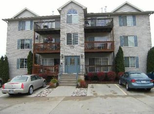 3042 Holiday Ct, Bettendorf, IA 52722