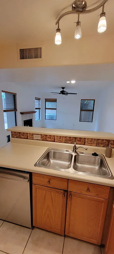 Islands Townhouse — Photo 4