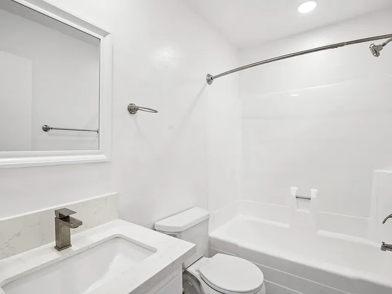 4444 Ensign Avenue — Photo 35